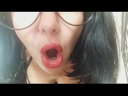 ❤️ ハニー、義理の母が今日は学校に行かせてくれないの...。って、そんなことあるわけないだろ...。 ファッキングビデオ ❌️❤